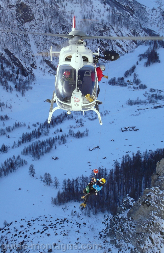 secours 04
